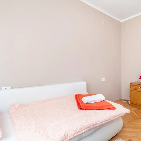 招待所 Rona Smokva 里耶卡