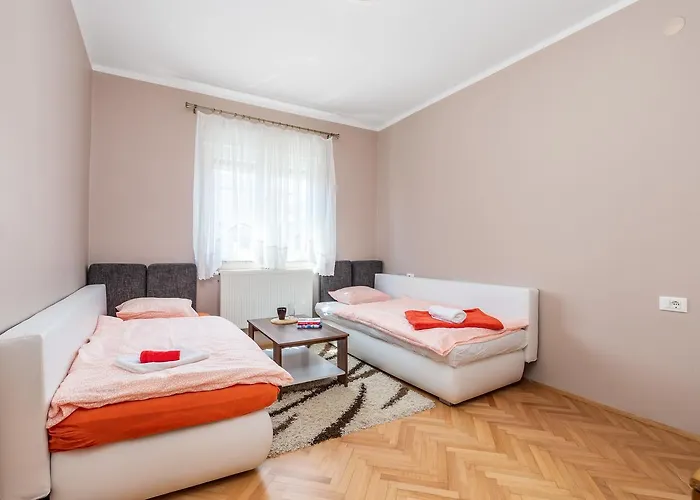 Guest house Rona Smokva 4*